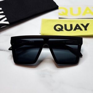 🆕 Quay Australia | "HINDSIGHT" Unisex Sunglasses!